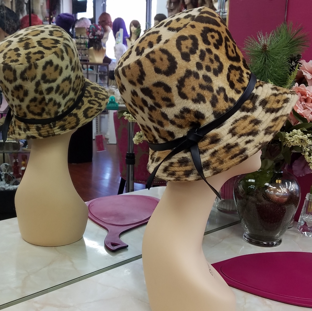 Vintage Leopard petite size hat